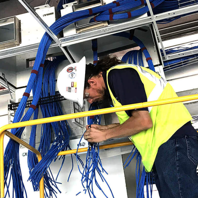 cable-solutions-banner-tech-cropped-o
